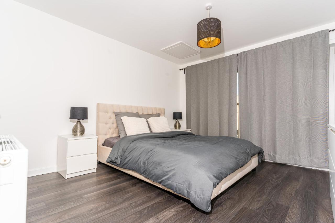 Spacious 3 Bedroom House In Glasgow City With Private Parking & Garden 外观 照片